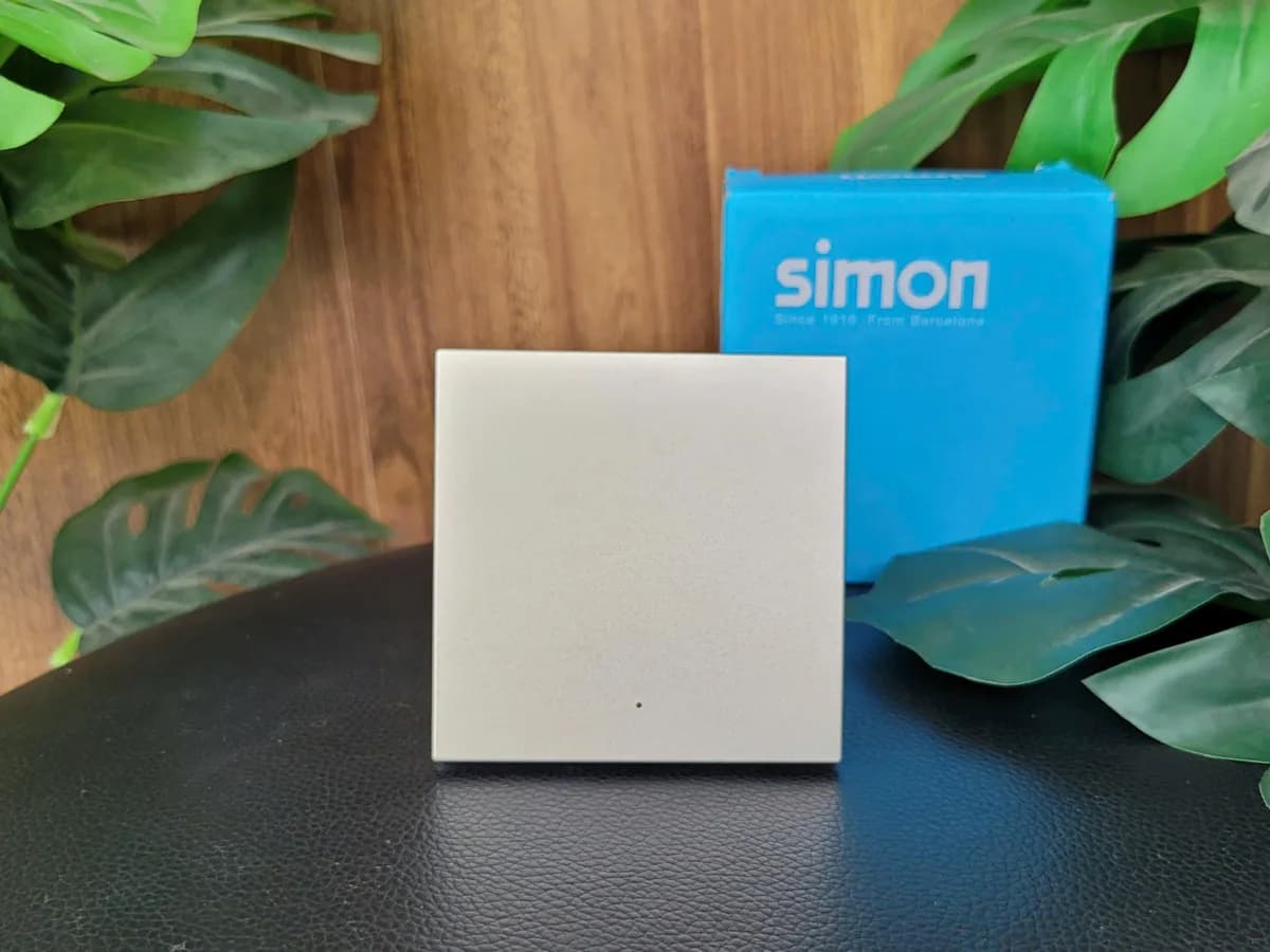 Module 70E838TY-46 - công tắc đơn Simon I7 Smart màu champagne 